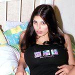 beautiful bengali model awaiting a sex chat call today